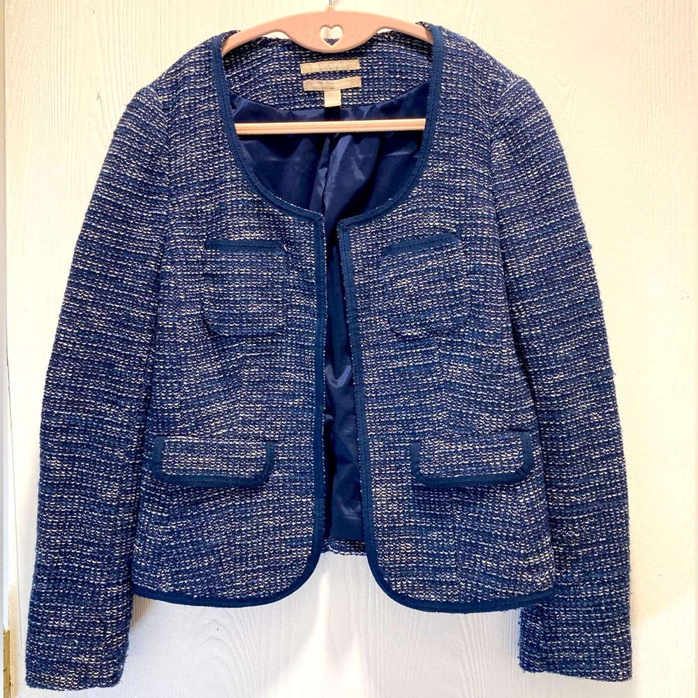 Banana Republic Italian Fabric Blue Tweed Blazer. Small